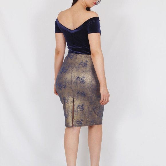 Dress - Picture 2 of 3